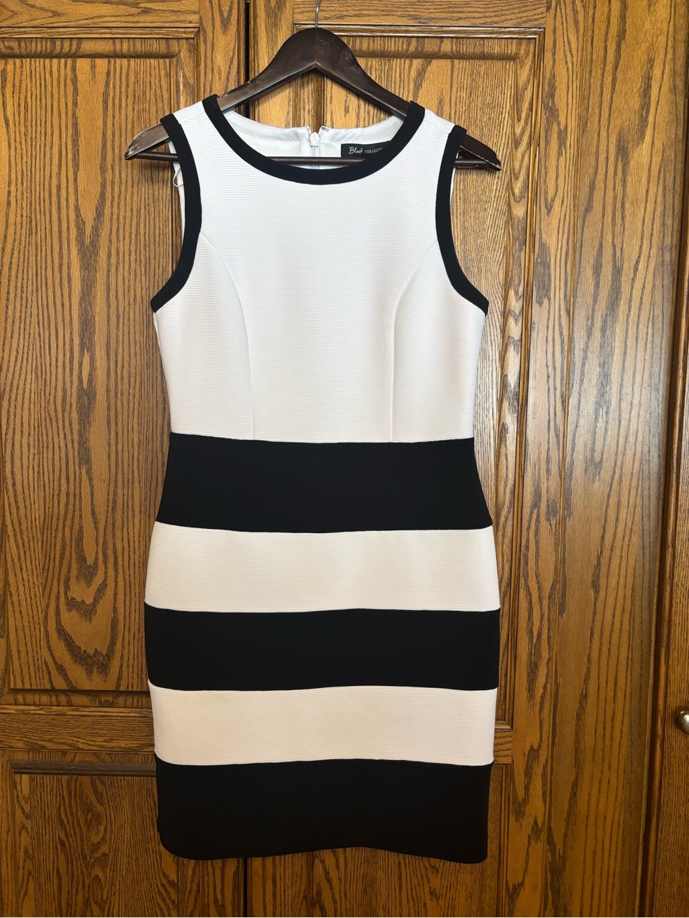 Black Rivet Black and White Striped Mini Sheath Dress like new medium